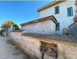 casa indipendente in vendita ad Anzio in zona Villa Claudia