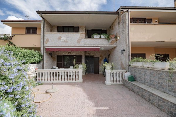 casa indipendente in vendita ad Anzio in zona Lido dei Pini