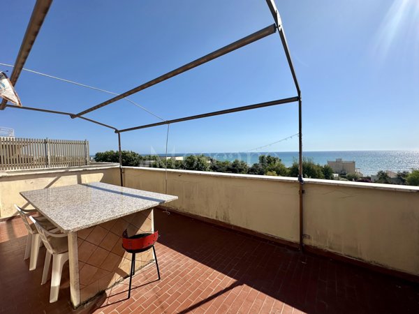 appartamento in vendita ad Anzio in zona Mare