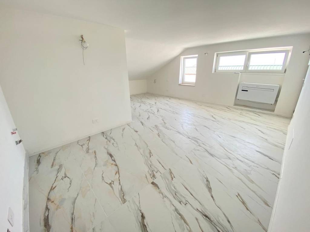 appartamento in vendita ad Anzio in zona Mare