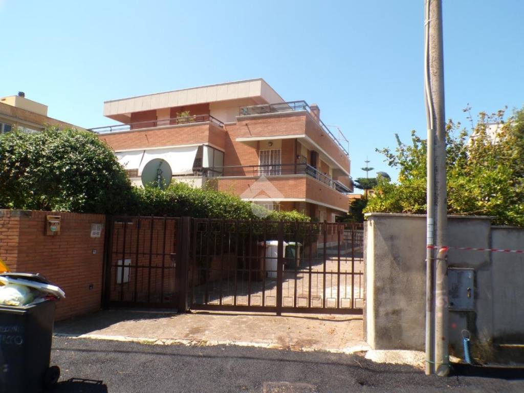 appartamento in vendita ad Anzio in zona Mare