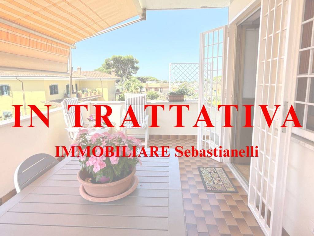 appartamento in vendita ad Anzio in zona Mare