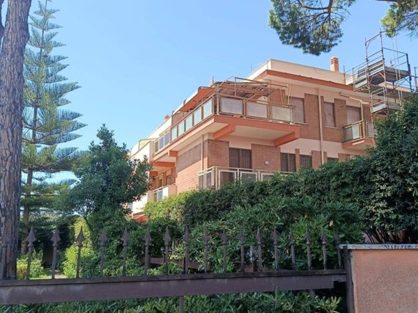 appartamento in vendita ad Anzio in zona Mare
