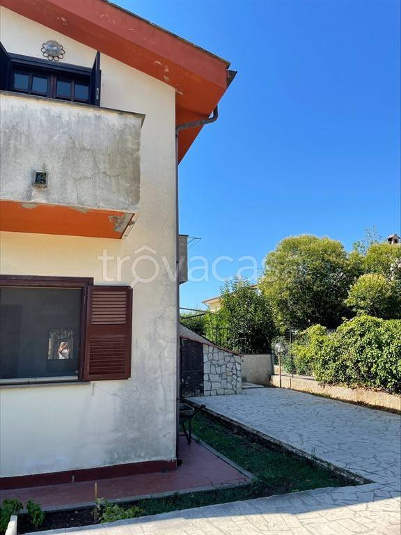 casa indipendente in vendita ad Anzio in zona Mare