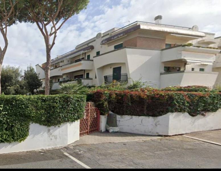 appartamento in vendita ad Anzio in zona Mare