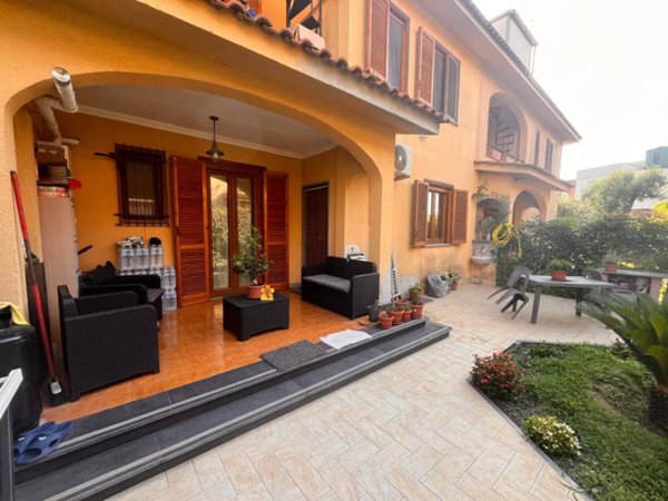 casa indipendente in vendita ad Anzio in zona Mare