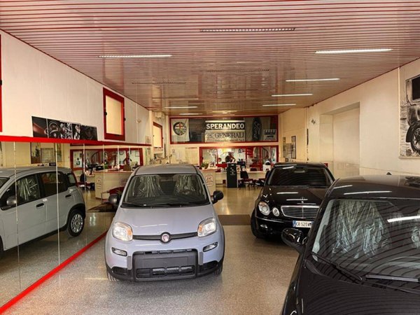 negozio in vendita ad Anzio