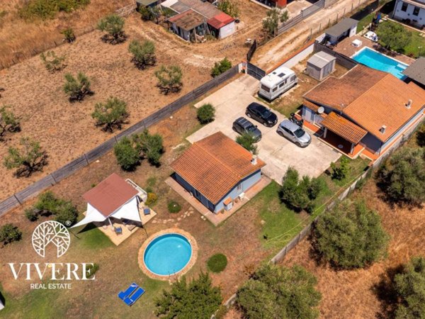 casa indipendente in vendita ad Anzio in zona Lido dei Pini