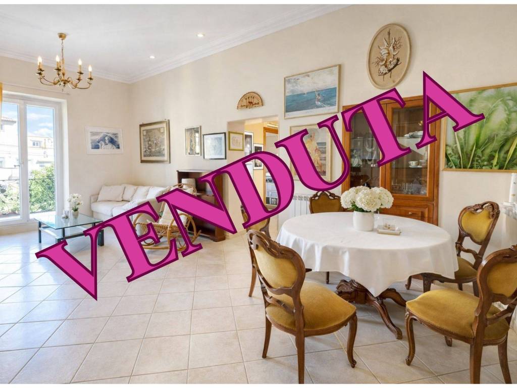 appartamento in vendita ad Anzio in zona Mare