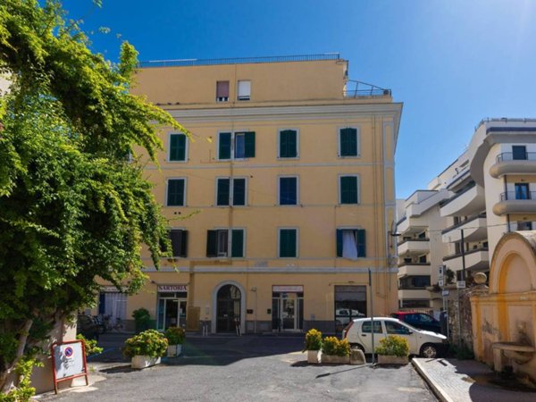 appartamento in vendita ad Anzio in zona Mare
