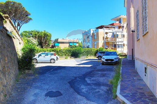 appartamento in vendita ad Anzio in zona Mare