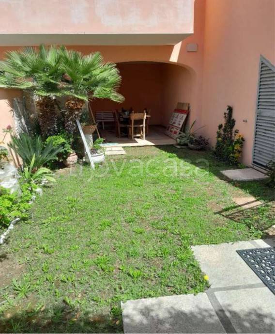 appartamento in vendita ad Anzio in zona Villa Claudia
