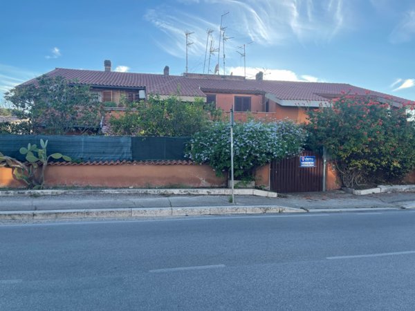 casa indipendente in vendita ad Anzio in zona Lido delle Sirene