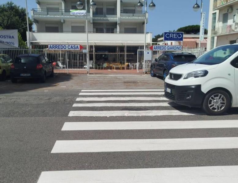 intera palazzina in vendita ad Anzio in zona Mare