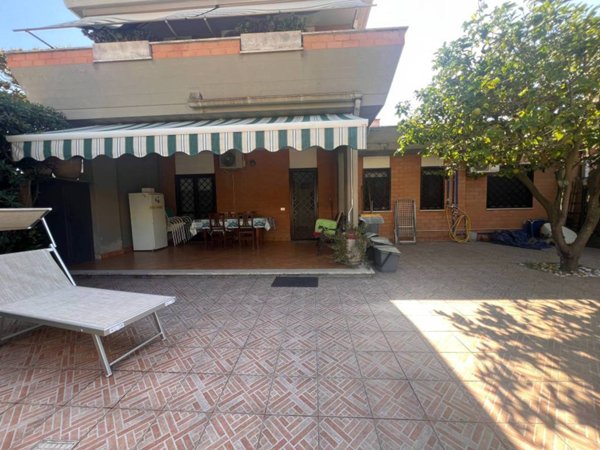 casa indipendente in vendita ad Anzio in zona Cincinnato