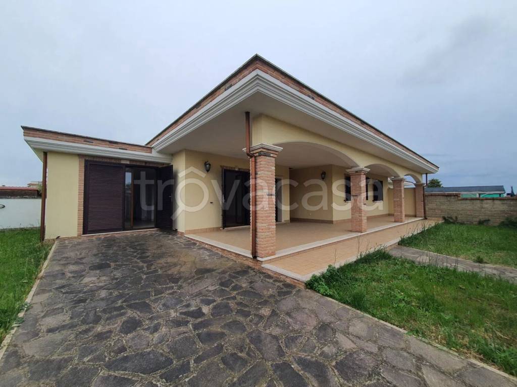 casa indipendente in vendita ad Anzio in zona Stazione