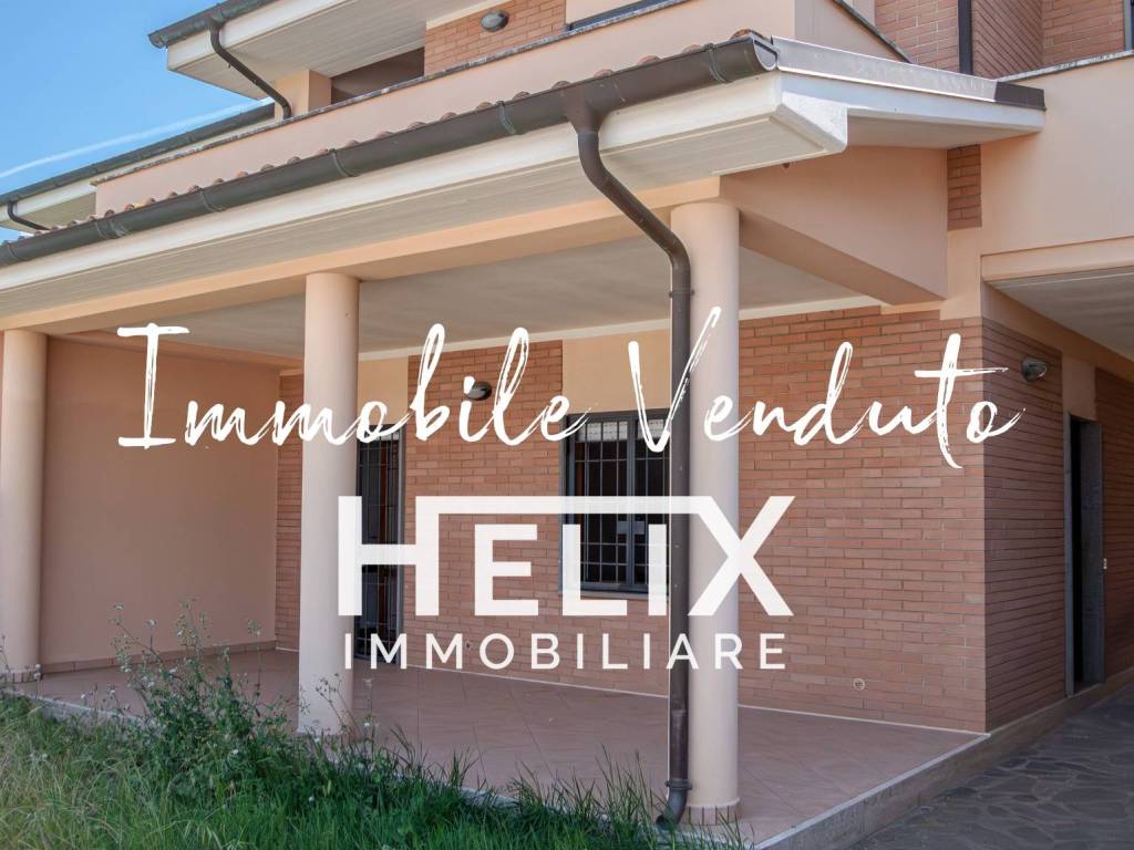 casa indipendente in vendita ad Anzio in zona Mare