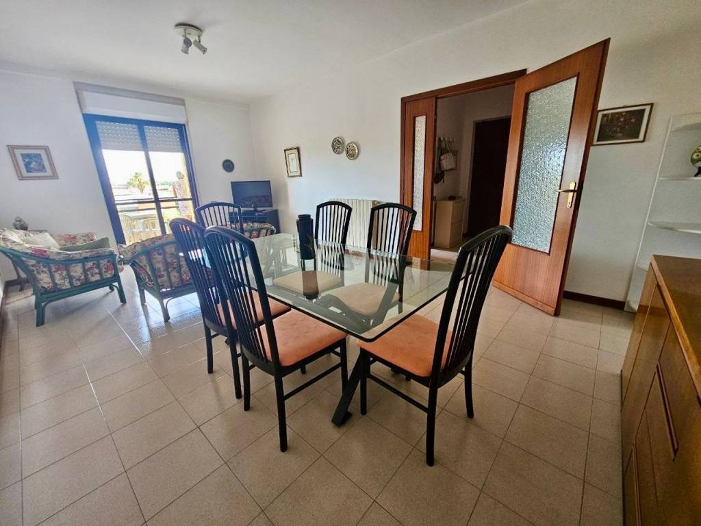 appartamento in vendita ad Anzio in zona Anzio Colonia