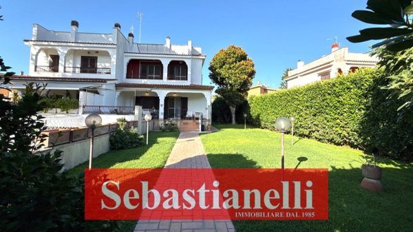casa indipendente in vendita ad Anzio in zona Mare