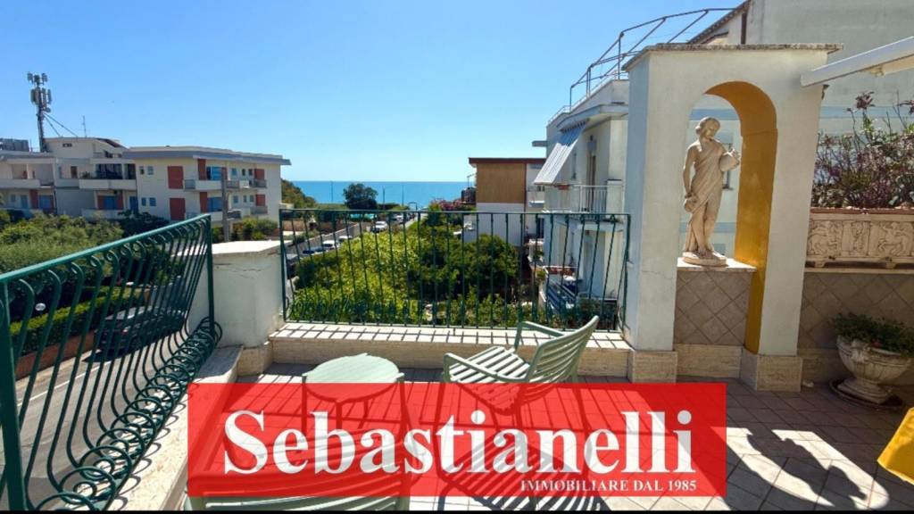 appartamento in vendita ad Anzio in zona Mare