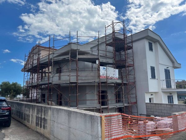 casa indipendente in vendita ad Anzio in zona Marechiaro