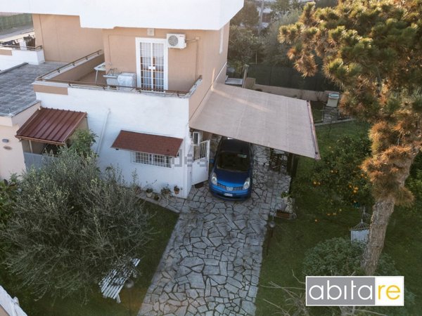 appartamento in vendita ad Anzio in zona Villa Claudia