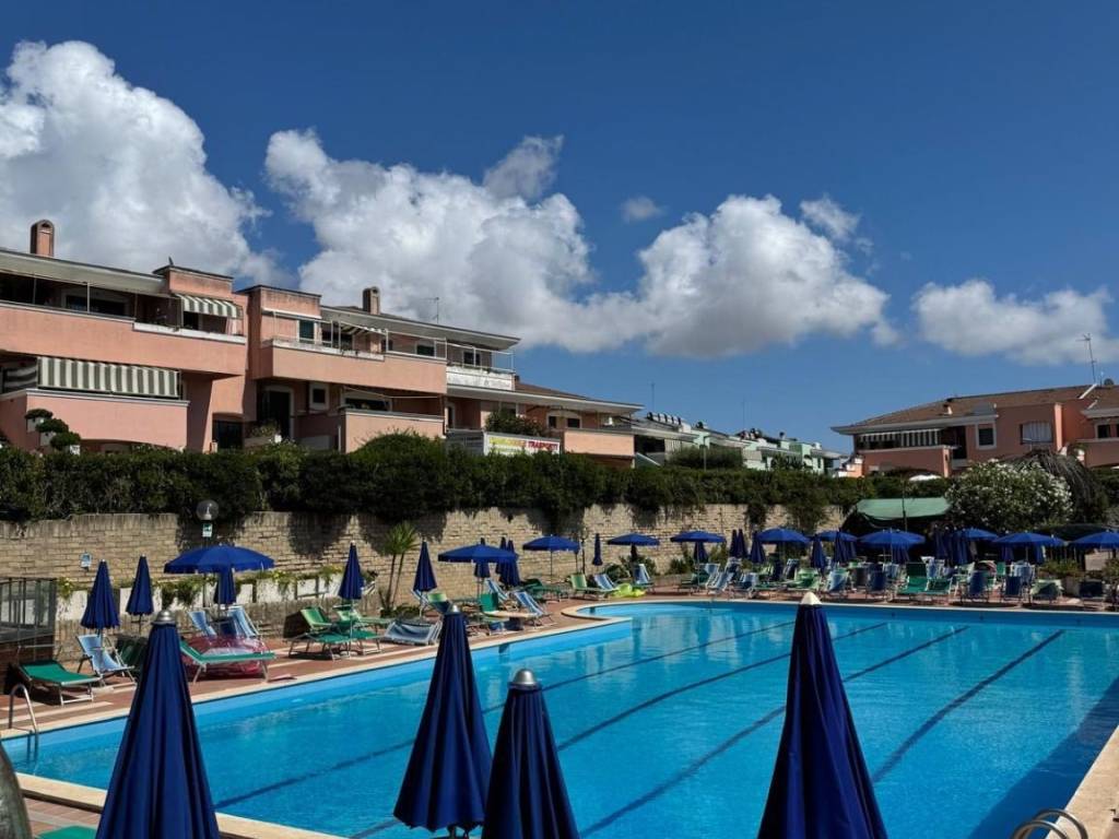 casa indipendente in vendita ad Anzio in zona Cincinnato