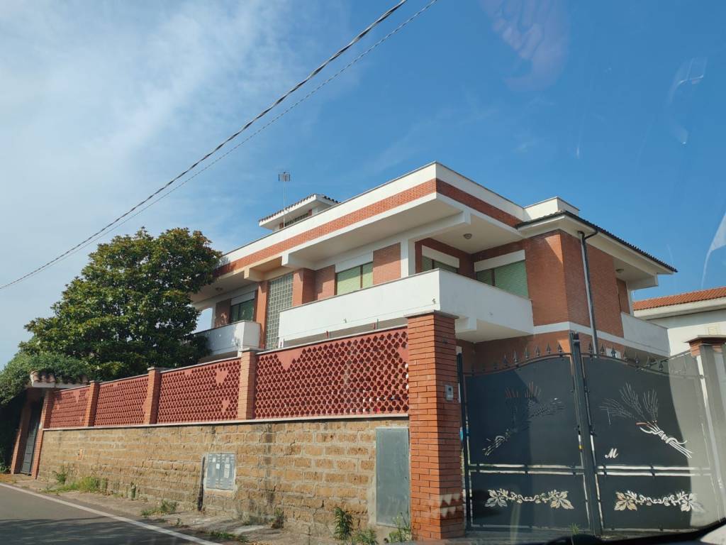 appartamento in vendita ad Anzio in zona Villa Claudia