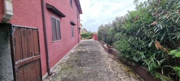 casa indipendente in vendita ad Anzio in zona Mare