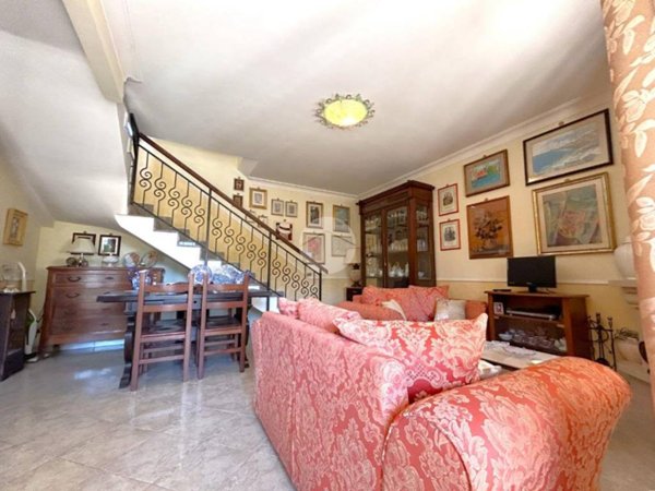 casa indipendente in vendita ad Anzio in zona Villa Claudia
