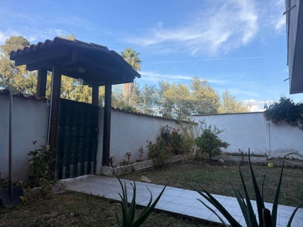 casa indipendente in vendita ad Anzio