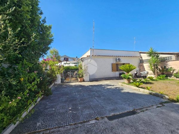 casa indipendente in vendita ad Anzio