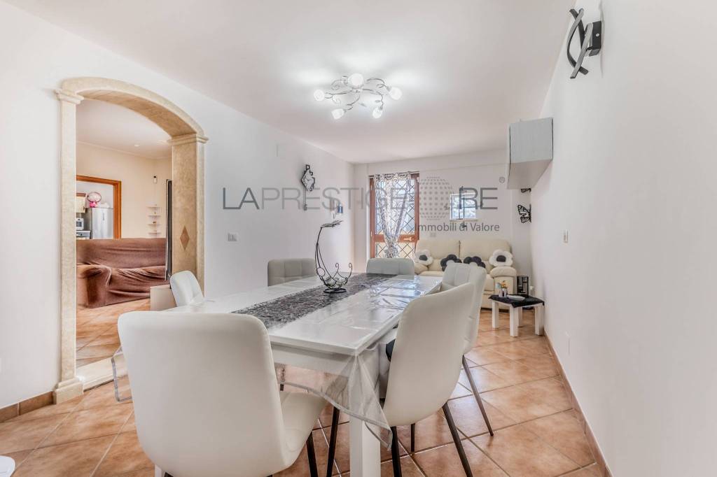 casa indipendente in vendita ad Anzio in zona Mare