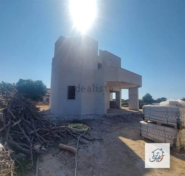 casa indipendente in vendita ad Anzio in zona Lido dei Pini