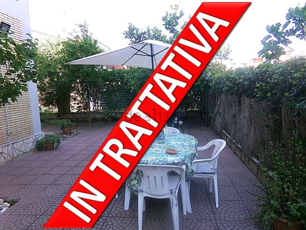 appartamento in vendita ad Anzio in zona Mare