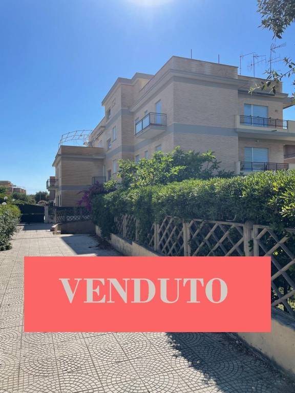 appartamento in vendita ad Anzio in zona Mare