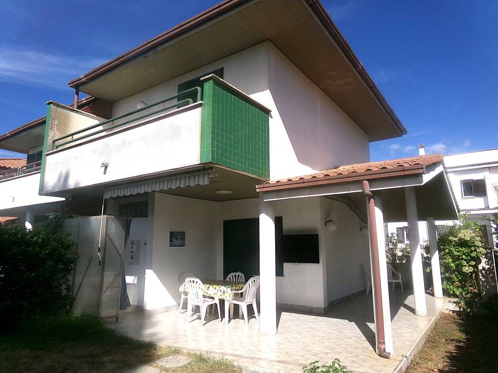 casa indipendente in vendita ad Anzio in zona Mare