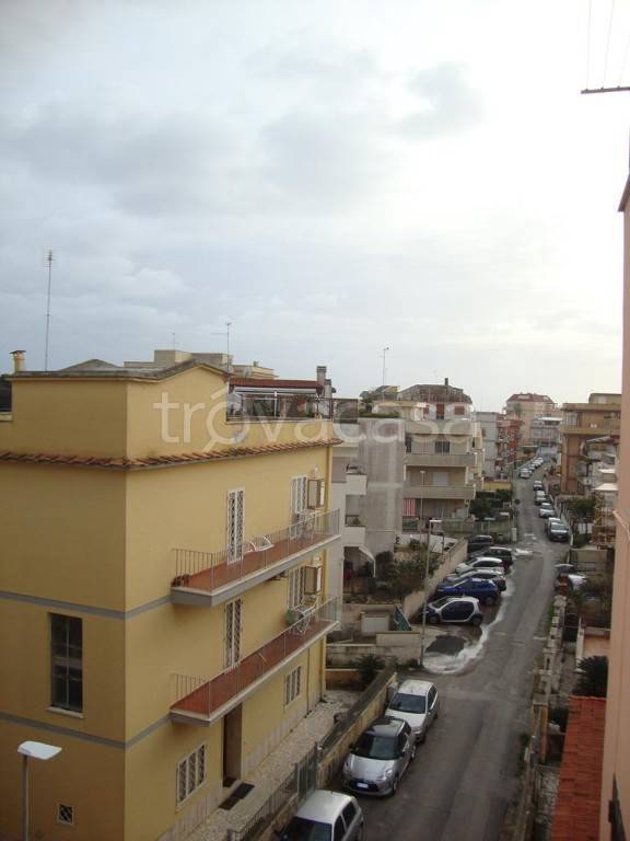 appartamento in vendita ad Anzio in zona Mare