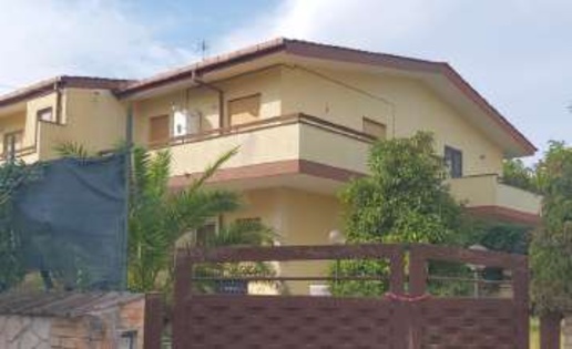 casa indipendente in vendita ad Anzio in zona Villa Claudia