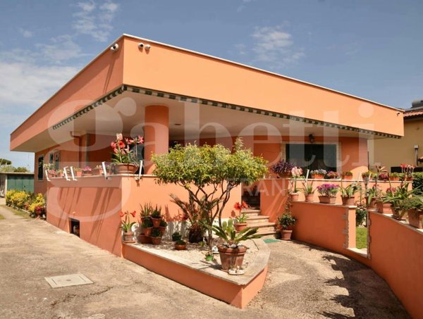 casa indipendente in vendita ad Anzio in zona Stazione