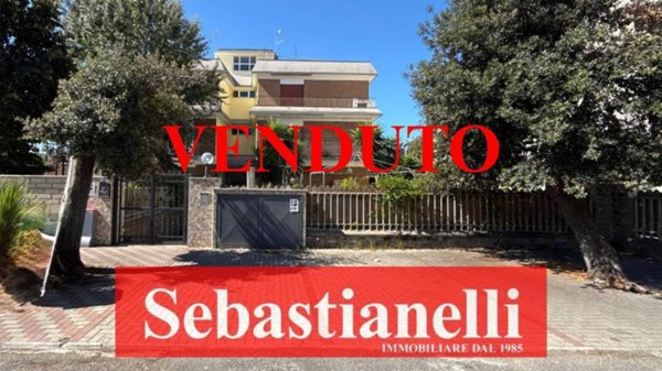 appartamento in vendita ad Anzio in zona Mare