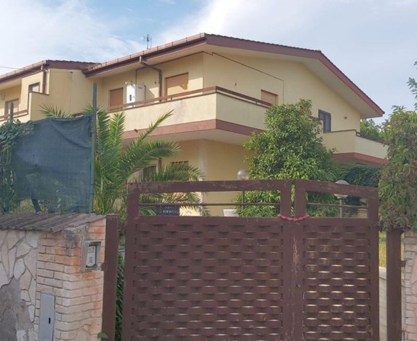 casa indipendente in vendita ad Anzio