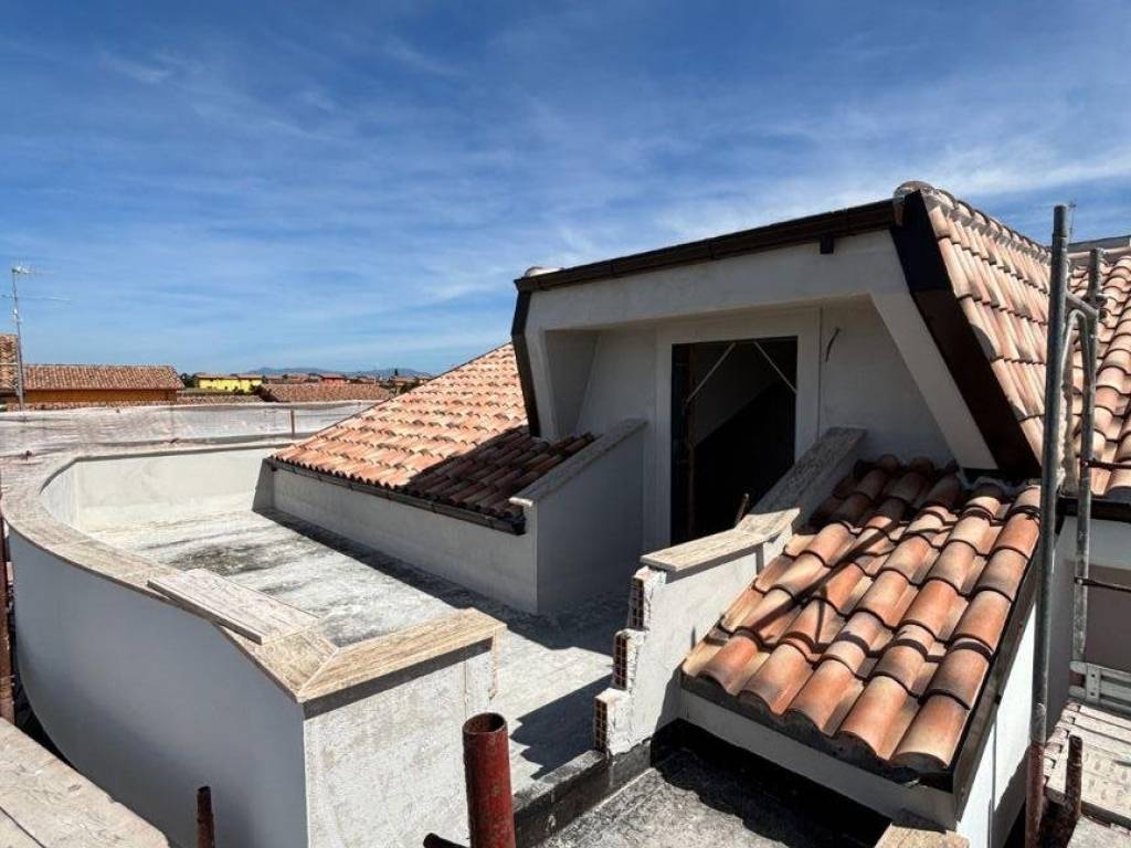 casa indipendente in vendita ad Anzio in zona Anzio Colonia