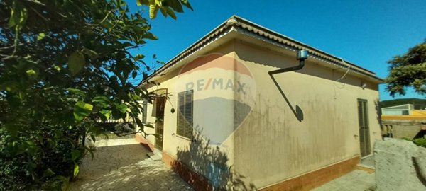 casa indipendente in vendita ad Anzio