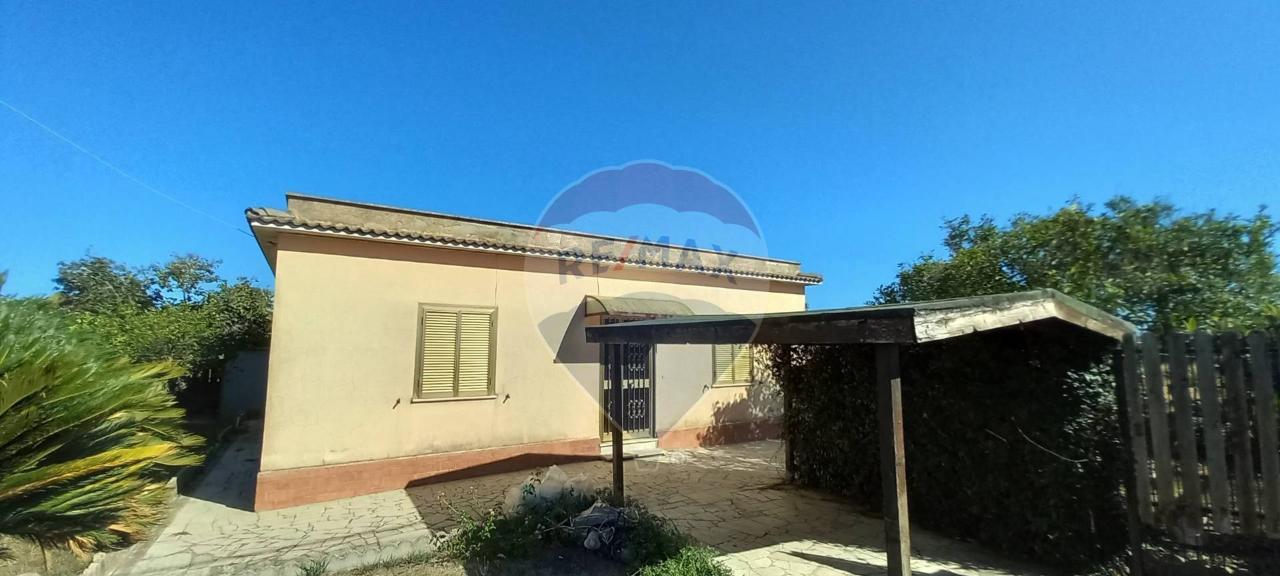 casa indipendente in vendita ad Anzio
