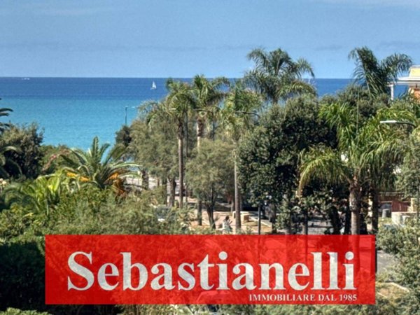 appartamento in vendita ad Anzio in zona Mare