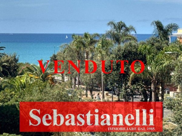 appartamento in vendita ad Anzio in zona Mare