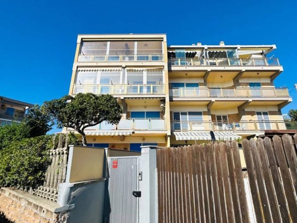 appartamento in vendita ad Anzio in zona Mare