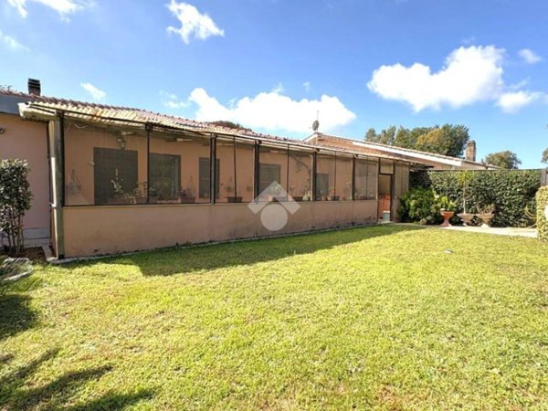 casa indipendente in vendita ad Anzio in zona Stazione