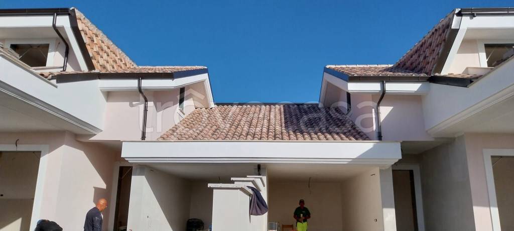 casa indipendente in vendita ad Anzio in zona Marechiaro